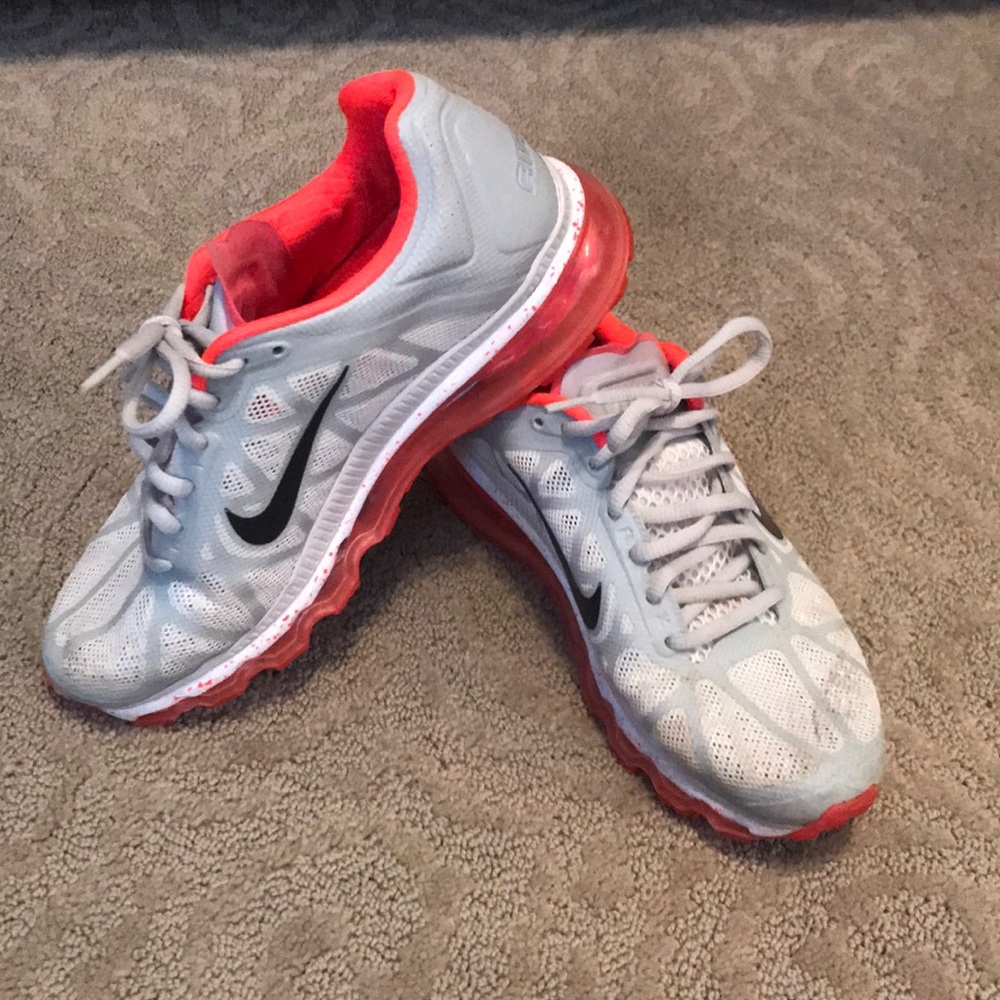 EUC Nike airmax! Very comfy
